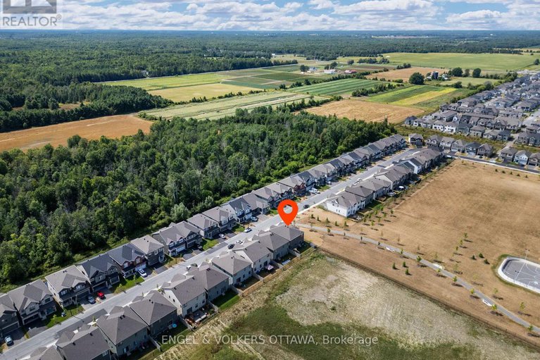 28758324/119-green-ash-avenue/goulbourn-twp-from-franktown-rdsouth-to-rideau/ottawa/ontario/K0A2Z0_50