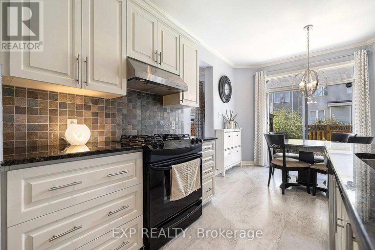 28647613/184-harbour-view-street-e/strandherd/ottawa/ontario/K2G7B4_13