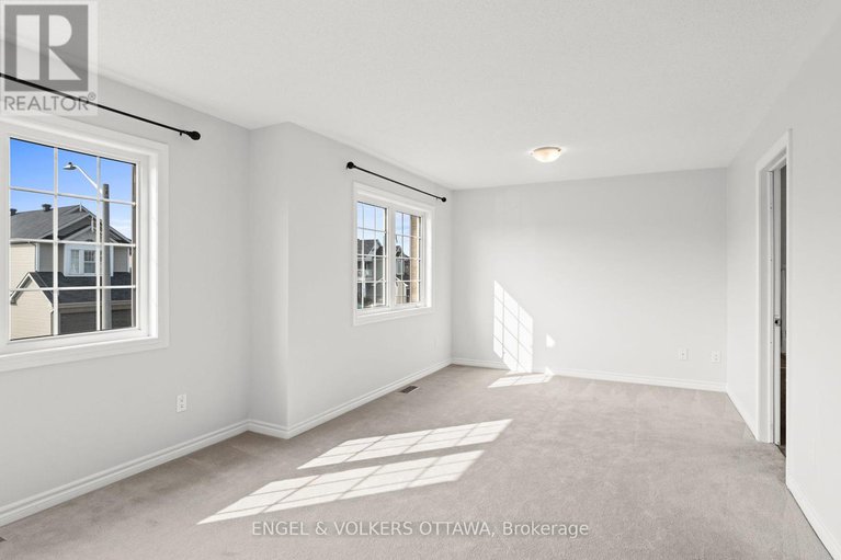 28721536/531-bretby-crescent/cedargrovefraserdale/ottawa/ontario/K2J5P9_26