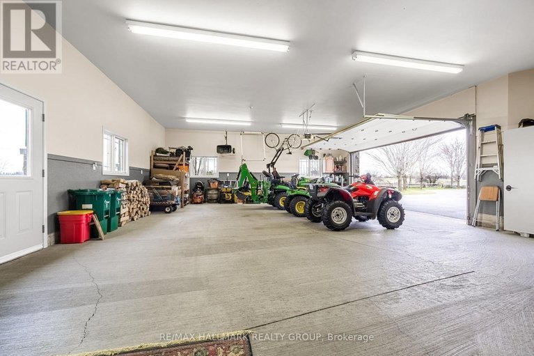 28343367/6980-mansfield-road/btwn-franktown-rd-fallowfield-rd/ottawa/ontario/K2S1B8_41