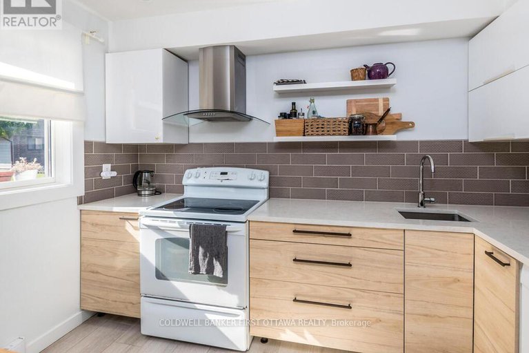 28873248/5c-woodvale-green/craig-henrywoodvale/ottawa/ontario/K2G4G9_6