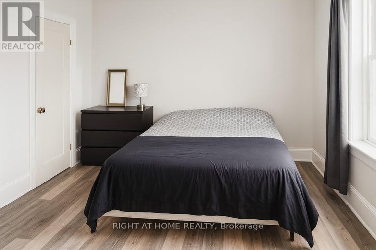 29368223/95-templeton-street/sandy-hill/ottawa/ontario/K1N6X4_13