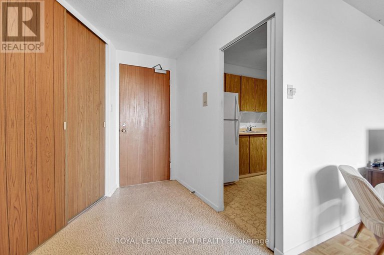 29388098/708-20-chesterton-drive/borden-farmstewart-farmcarleton-heightsparkwood-hills/ottawa/ontario/K2E6Z7_5