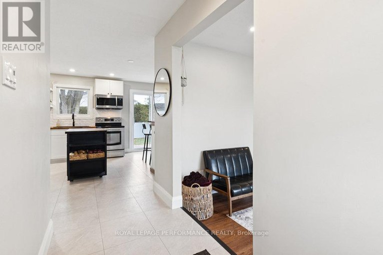 29416128/21-menard-street/embrun/russell/ontario/K0A1W1_7