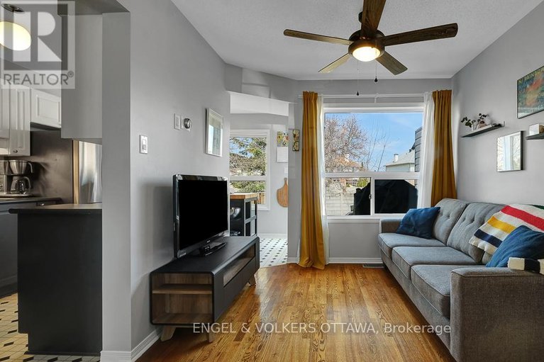 29642313/19-mullcraft-crescent/longfields/ottawa/ontario/K2J4P8_5