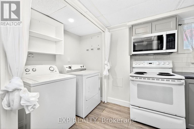 29121973/1103-frances-street/overbrookcastle-heights/ottawa/ontario/K1K3L6_29