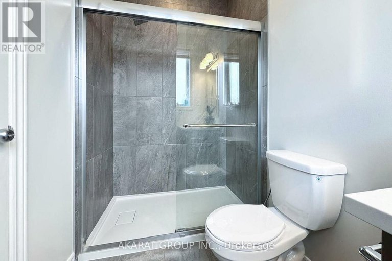 29112778/g-725-dearborn-private/blossom-parkkemp-parkfindlay-creek/ottawa/ontario/K1T0W4_19