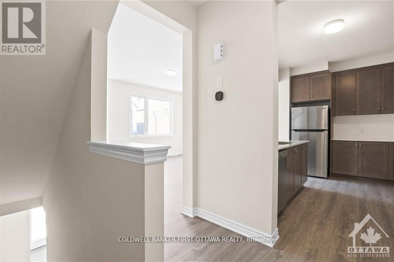 29422755/78-ballinora-lane/stittsville-north/ottawa/ontario/K2S2Z6_7