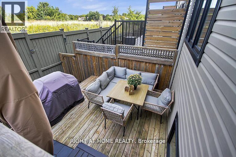 29103269/507-radiant-private/emerald-meadowstrailwest/ottawa/ontario/K2M0M9_37