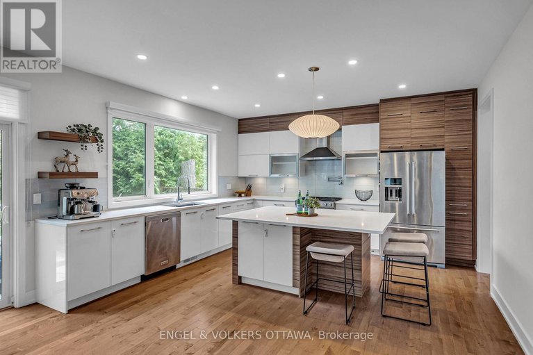 27931085/231-daniel-avenue/ottawa-westtunneys-pasture/ottawa/ontario/K1Y0C7_14