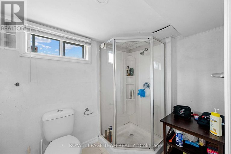 29660609/50-hilliard-avenue/city-viewskylinefisher-heightsparkwood-hills/ottawa/ontario/K2E6C1_21