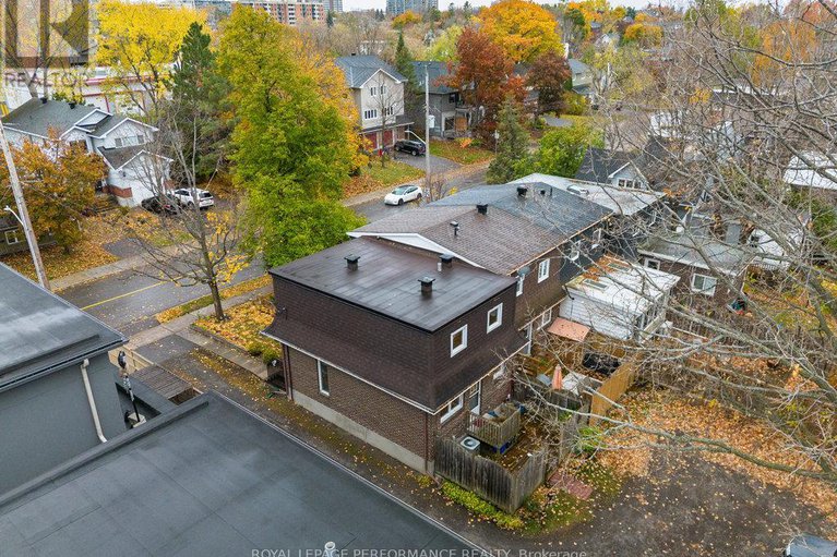 29069886/285-lanark-avenue/westboro-north/ottawa/ontario/K1Z6R6_44
