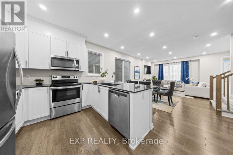 29026864/6347-perth-street/btwn-franktown-rd-fallowfield-rd/ottawa/ontario/K0A2Z0_12