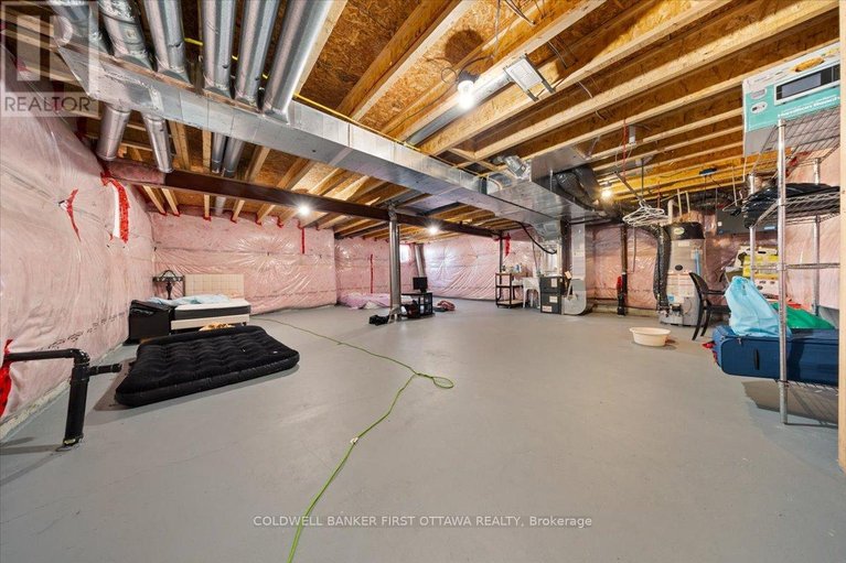 29656055/355-sweetclover-way/avalon-west/ottawa/ontario/K4A1E6_19