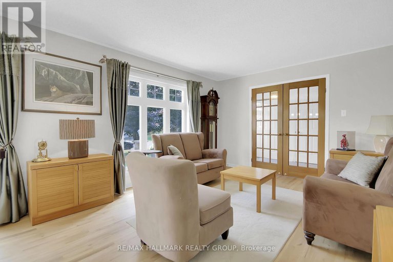 28746797/11-lamadeleine-boulevard/embrun/russell/ontario/K0A1W0_7