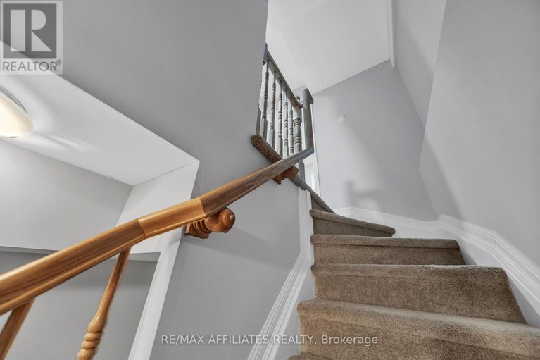 29140441/714-sanibel-private/westcliffe-estates/ottawa/ontario/K2H0A8_15