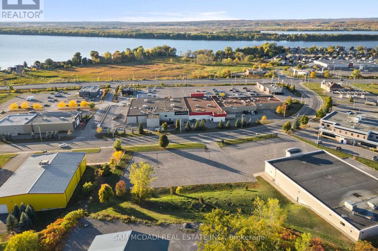 29397949/2709-laurier-street/town-of-rockland/clarence-rockland/ontario/K4K1A3_37