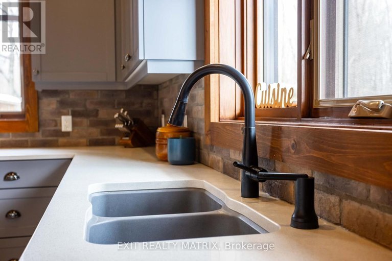 29671730/2191-cassburn-road/champlain-twp/champlain/ontario/K0B1K0_11