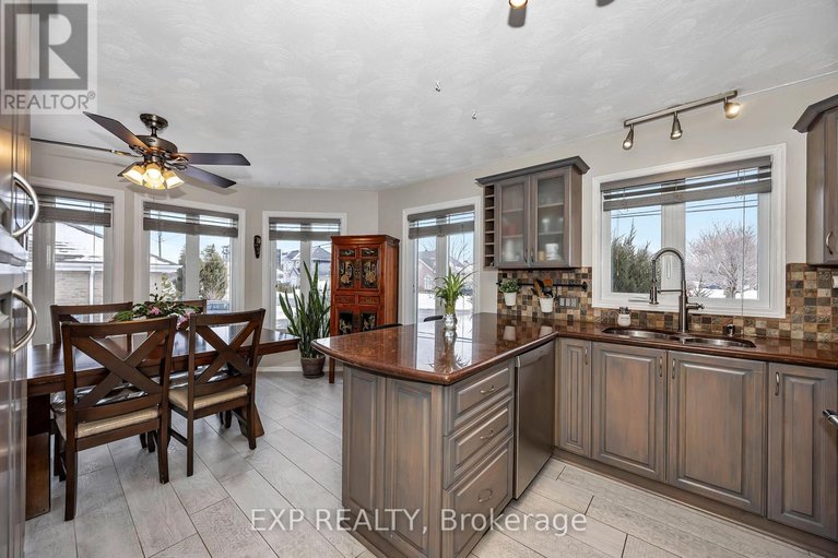 29513771/806-laval-street/casselman/casselman/ontario/K0A1M0_8