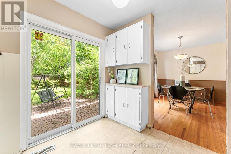 28400247/99-seabrooke-drive/glencairnhazeldean/ottawa/ontario/K2L2H9_32