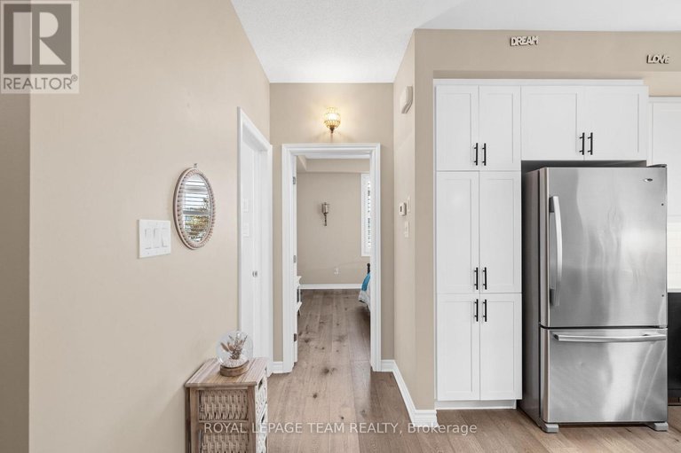 29244733/298-pembina-private/riverside-southgloucester-glen/ottawa/ontario/K4M0G7_20