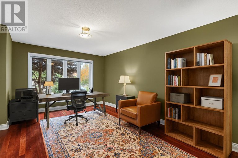 28975993/6-marchbrook-circle/rural-kanata-central/ottawa/ontario/K2W1A1_28