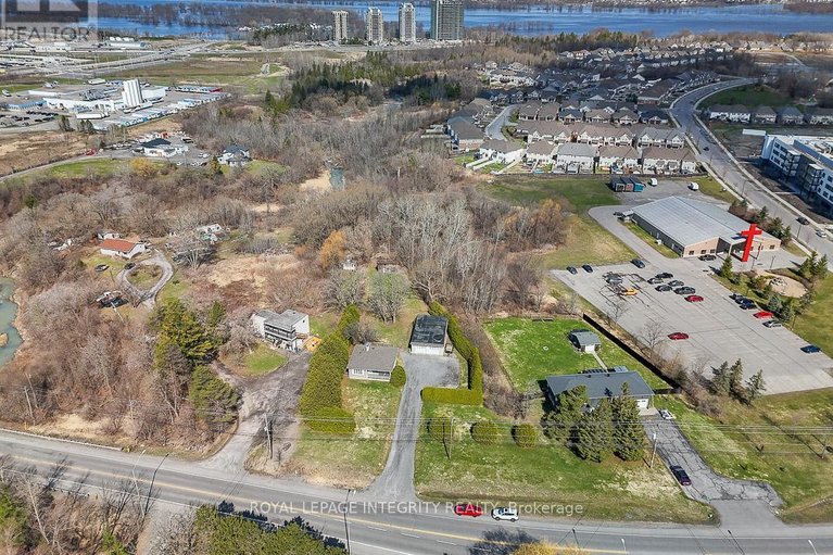 29652812/1099-old-montreal-road/camelot/ottawa/ontario/K4A3N6_15