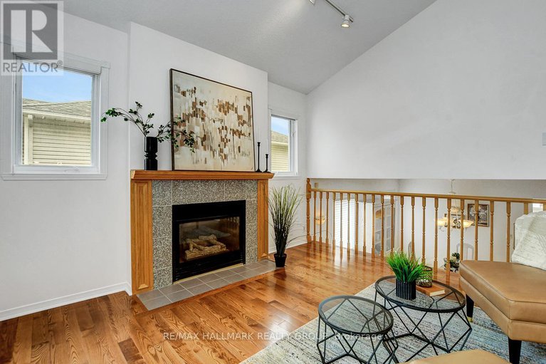 28882866/1166-ambercrest-street/carson-grove/ottawa/ontario/K1J1B2_23