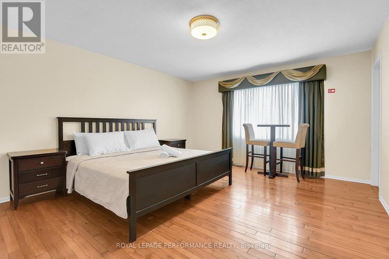 29213951/1646-sunview-drive/orleanssunridge/ottawa/ontario/K1C5C5_14