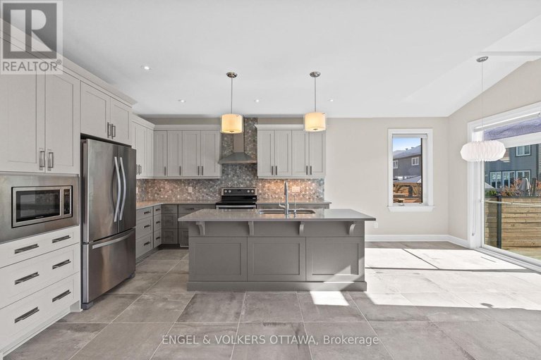 28995180/122-helen-rapp-way/blossom-parkkemp-parkfindlay-creek/ottawa/ontario/K1T0N4_13