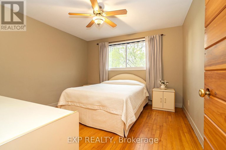 28319921/220-ancaster-avenue/woodroffe/ottawa/ontario/K2B5B3_18