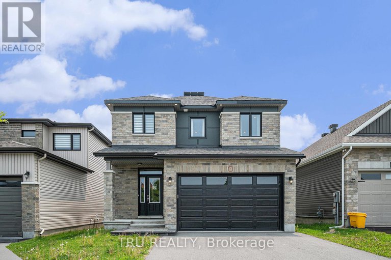 28482789/670-parade-drive/stittsville-south/ottawa/ontario/K2S1B8_1