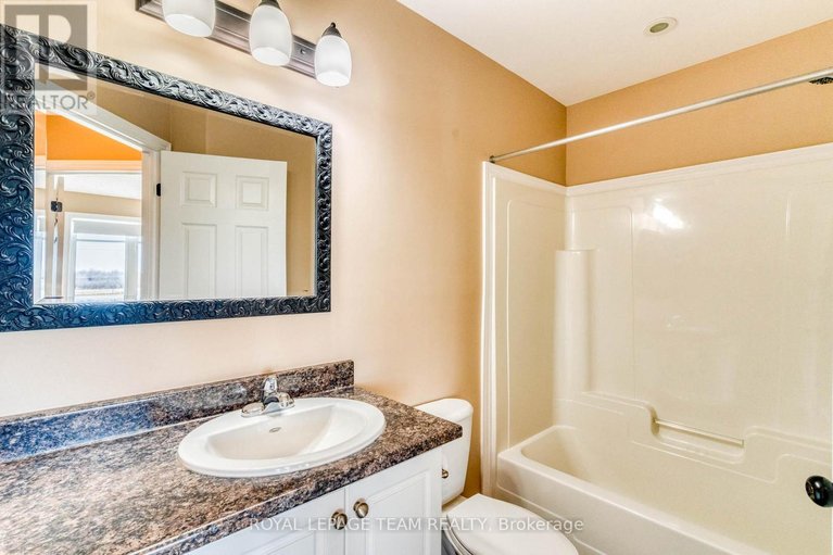 29663855/396-ann-street/almonte/mississippi-mills/ontario/K0A1A0_13