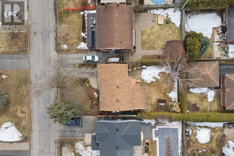 29577720/1298-woodside-drive/copeland-park/ottawa/ontario/K2C2G9_36