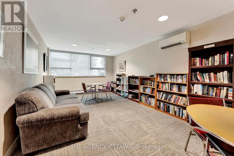 28574774/304-555-brittany-drive/viscount-alexander-park/ottawa/ontario/K1K4C5_28