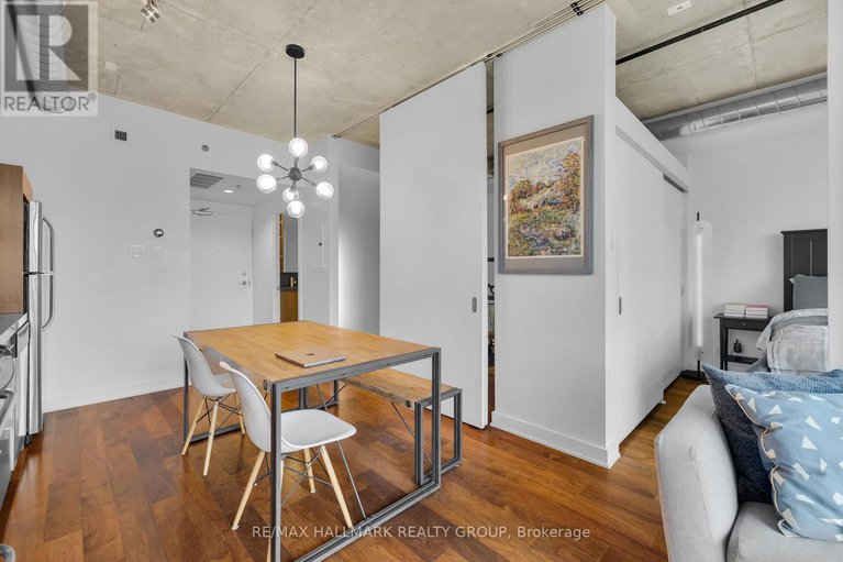 28932807/638-340-mcleod-street/ottawa-centre/ottawa/ontario/K2P1A4_12