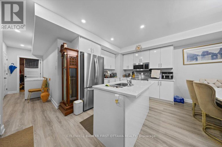 28927561/562-queen-mary-street/overbrookcastle-heights/ottawa/ontario/K1K1W1_33