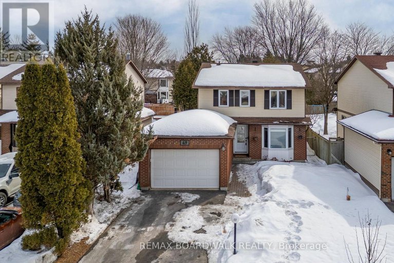 29434005/49-liston-crescent/katimavik/ottawa/ontario/K2L2W3_3
