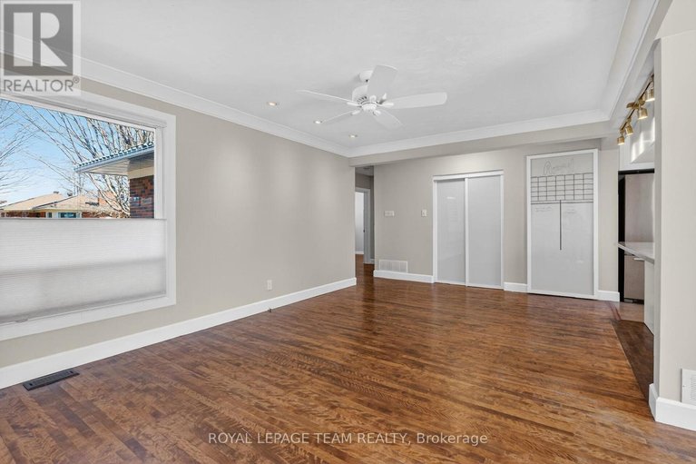 29579808/1318-albany-drive/bel-air-heights/ottawa/ontario/K2C2L9_7