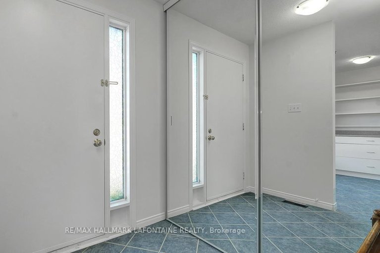 29638874/46-890-cahill-drive-w/hunt-club/ottawa/ontario/K1V9A4_3