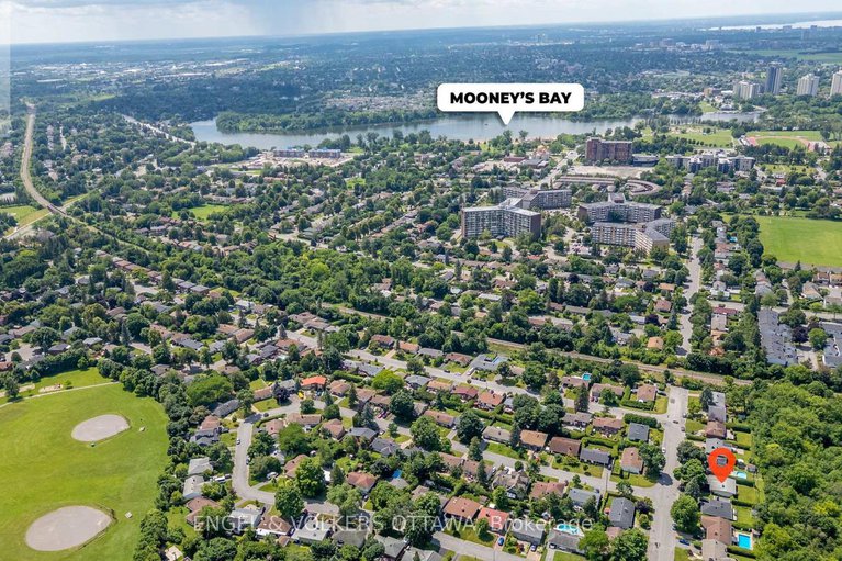 28589619/941-cromwell-drive/riverside-park/ottawa/ontario/K1V6K3_28