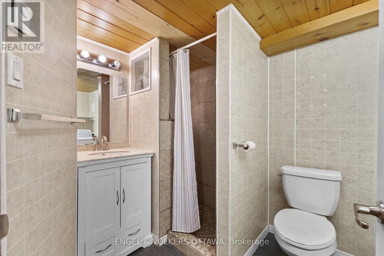 28900181/202-royalton-private/hunt-club-woods/ottawa/ontario/K1V9S3_24