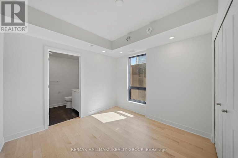 29589386/2001-180-george-street/lower-townbyward-market/ottawa/ontario/K1N0G8_15