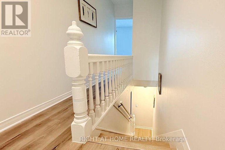 28610658/109-sweetland-avenue/sandy-hill/ottawa/ontario/K1N7V1_12
