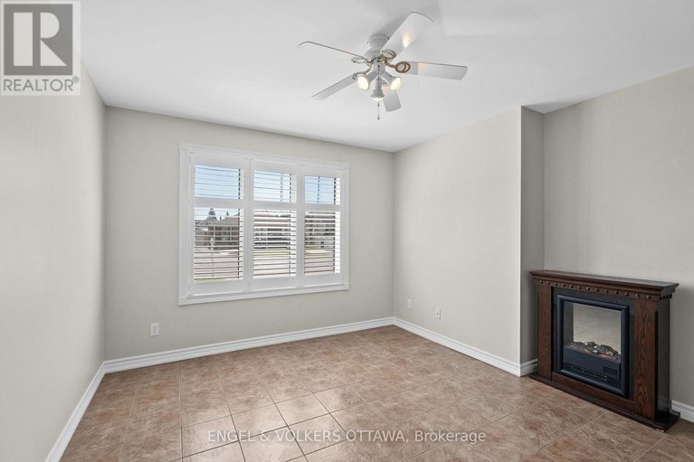 28804210/e-50-fifth-street-e/morrisburg/south-dundas/ontario/K0C1X0_12