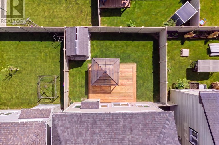 29675107/194-flowing-creek-circle/emerald-meadowstrailwest/ottawa/ontario/K2M2R7_25