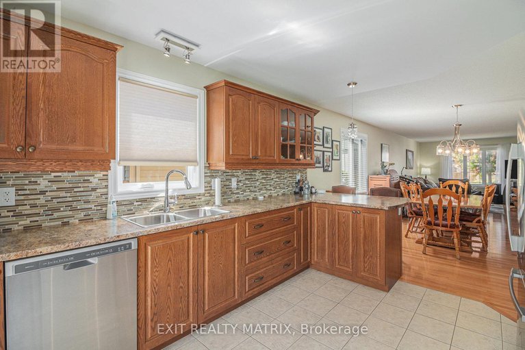 28777182/14-provost-street/north-stormont-finch-twp/north-stormont/ontario/K0A1R0_18