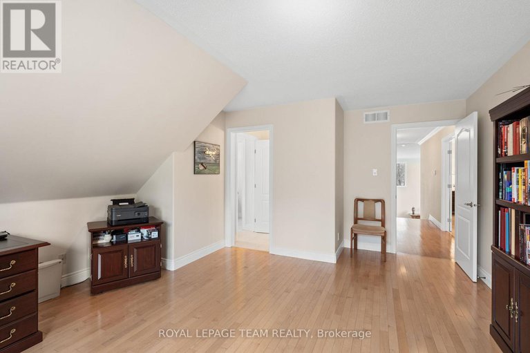 28313084/6005-earlscourt-crescent/manotick-east-to-manotick-station/ottawa/ontario/K4M1K2_27