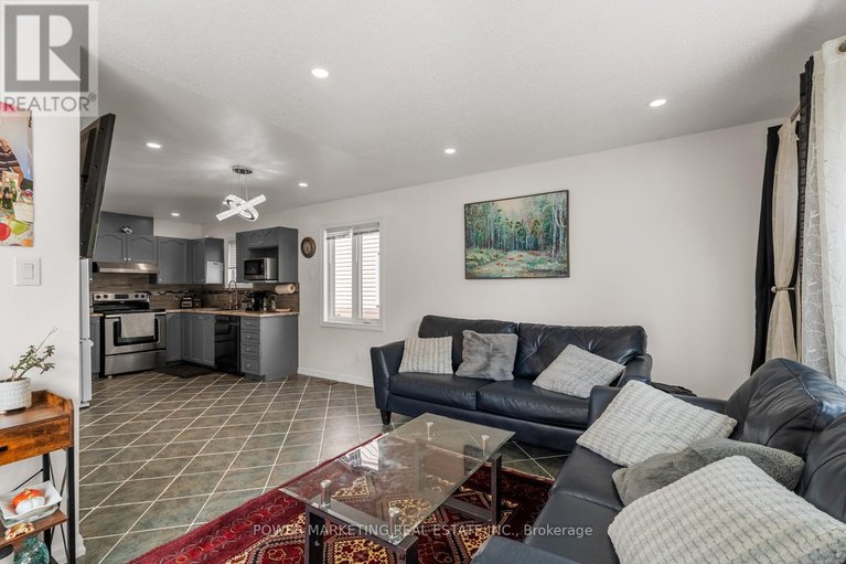 28418815/49-shandon-avenue/longfields/ottawa/ontario/K2J4E3_14