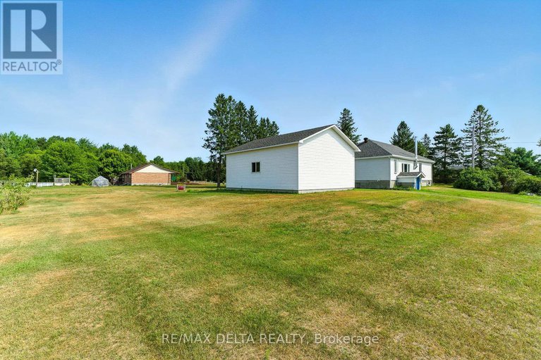 28708972/3560-drouin-road/clarencerockland-twp/clarence-rockland/ontario/K0A2A0_26